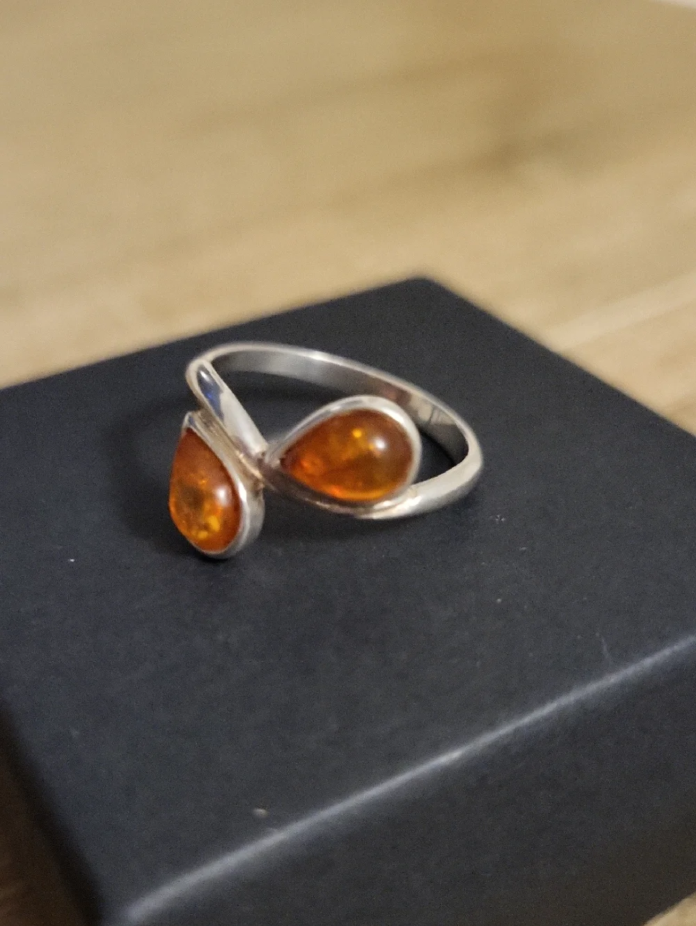 925 Sterling Silver Baltic Honey Amber Cabochon Stone Ring